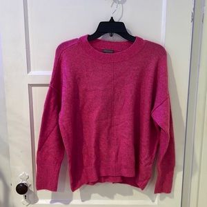 vince camuto pink boxy crewneck sweater
